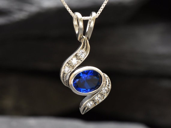 Vintage style sapphire pendant – Lindas of Kinsale