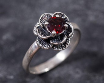 Echter Granat Ring, Vintage Granat Ring, Blumen Ring, Januar Birthstone, roter Ring, Januar Ring, Versprechen Ring, Sterling Silber Ring, Granat