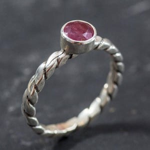 Natural Ruby Ring, Natural Ruby, Ruby Stackable Ring, Ruby Promise Ring, July Birthstone, Red Ring, Silver Promise Ring, Vintage Rings, Ruby