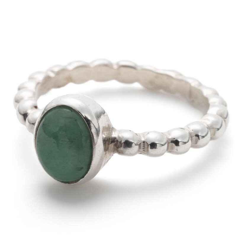 Groene smaragd ring, natuurlijke smaragd ring, geboortesteen mei, vintage ring, groene solitaire ring, bubble band, ovale ring, sterlingzilveren ring afbeelding 8