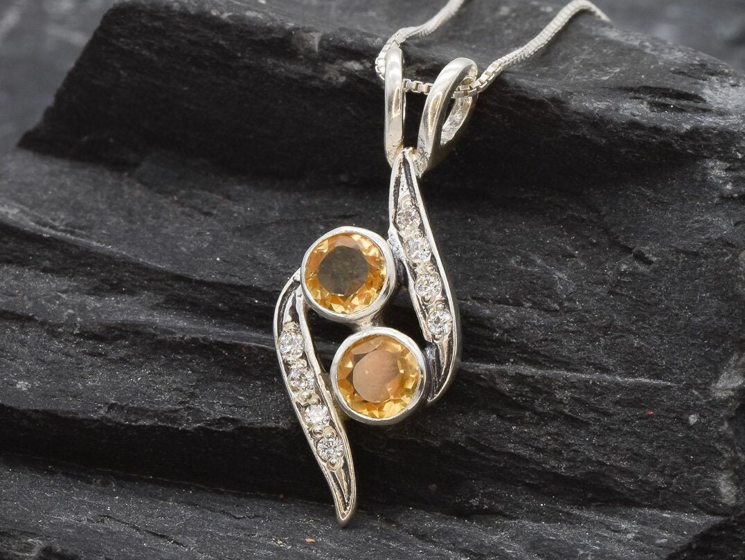 Double stone pendant deals