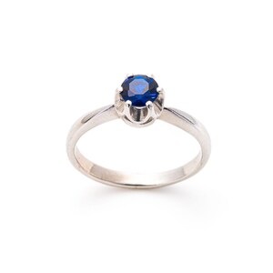 Anillo de zafiro, anillo de promesa de zafiro, zafiro sintético, anillo de promesa azul, anillo de propuesta de matrimonio, zafiro azul, anillo de plata maciza, zafiro imagen 8