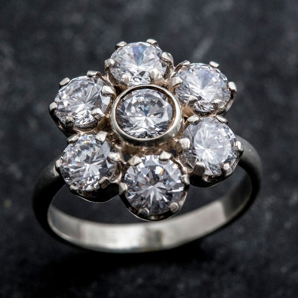 Diamond Ring, Created Diamond, Diamond Flower Ring, Flower Ring, Vintage Ring, Sparkly Ring, Vintage Flower Ring, Silver Ring, CZ Diamonds