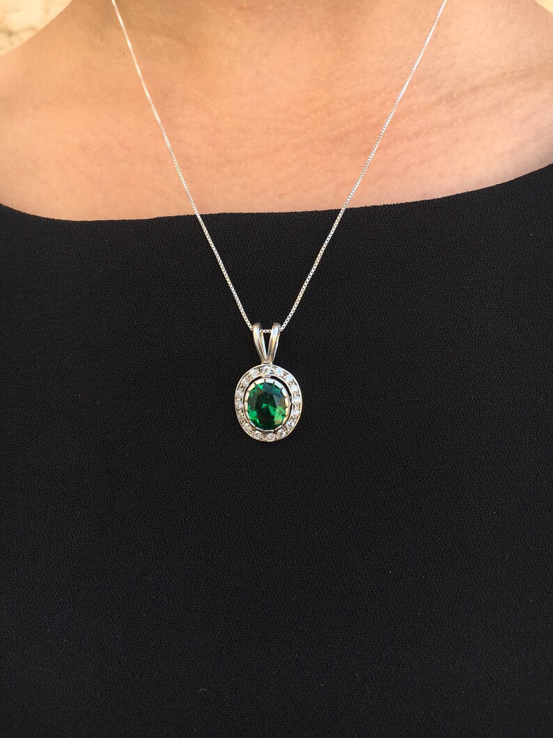 Antique emerald pendant Clearance