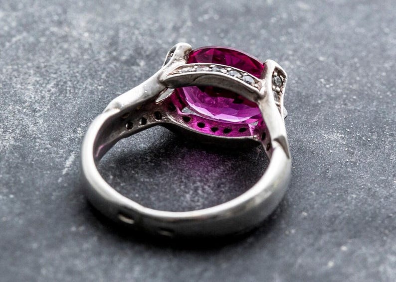 Pink Engagement Ring, Alexandrite Ring, June Birthstone Ring, Split Shank Ring, Pink Oval Ring, Pink Vintage Ring, Oval Alexandrite Ring