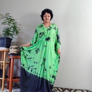 Caftans for women, Green Kaftan Dress, Caftan dresses, Kaftan, Caftans, Kaftans for women, tie dye caftan , ladies caftans, women&#39;s kaftans