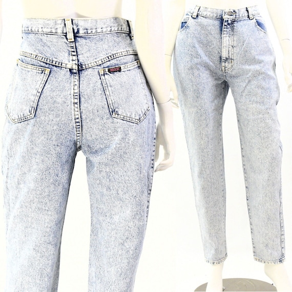 90s Vintage Light Acid Wash Tapered Leg Jeans Wom… - image 1