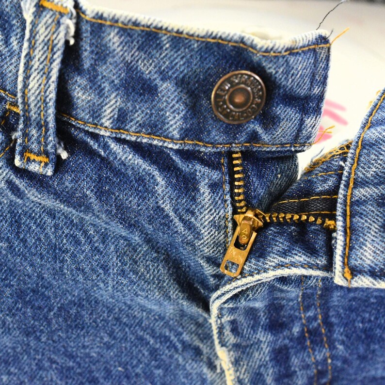 70s Vintage Levi's Bell Bottoms Women's 0 Dark Stone Wash Hippie Boho Raw Edge 31" Inseam Orange Tab Flare Jeans High Rise High Waist Jeans Bild 8