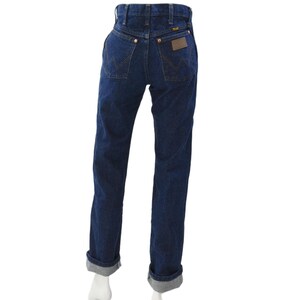 90s Vintage Wrangler Jeans Womens Size 2 High Waist Straight Leg Dark Wash Classic Fit Rigid Denim Western Yoke Small Y2K Cowgirl Style Bild 2