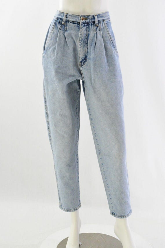 Folded-hem women's vintage jeans