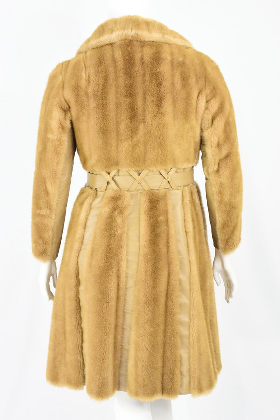 70s Vintage Fit N Flare Coat Size L Blonde Faux F… - image 5