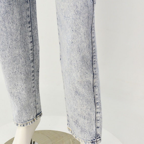 90s Vintage Light Acid Wash Tapered Leg Jeans Wom… - image 5