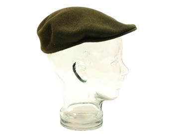 90s Vintage Kangol Mens Wool Newsboy Hat Green Flat Cabby Cap Made In UK 21 Inch Elastic Band Dark Forest Retro Minimalist Hat