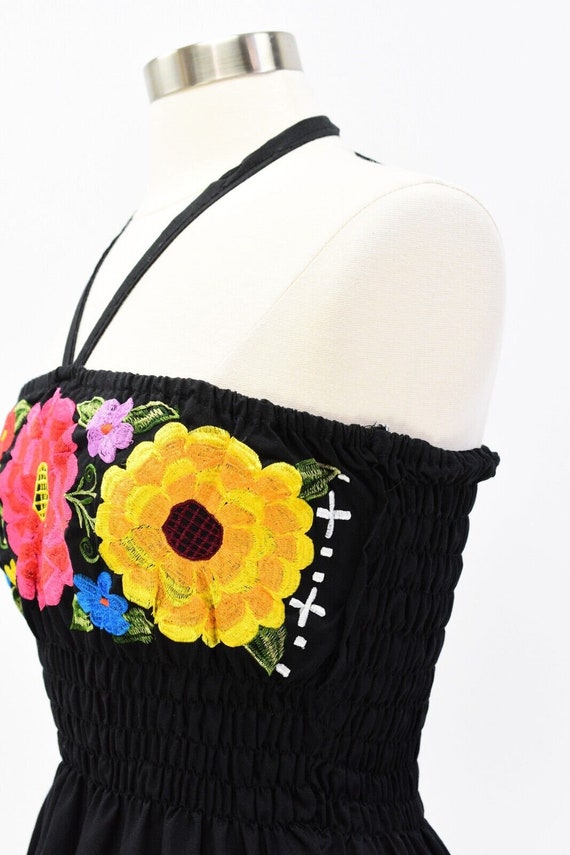 70s Vintage Womens S/M Embroidered Halter Top - image 4