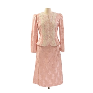 80s Vtg Lanz Pink Brocade Skirt Suit with Lace Trim and Pearl Button Blouse 8