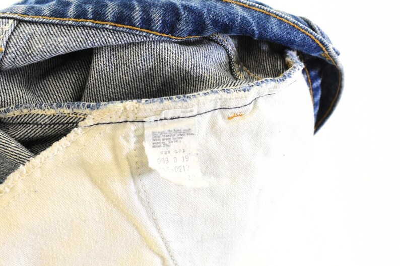 70s Vintage Levi's Bell Bottoms Women's 0 Dark Stone Wash Hippie Boho Raw Edge 31" Inseam Orange Tab Flare Jeans High Rise High Waist Jeans Bild 7