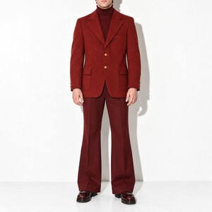 70s Vintage Dark Red Mens Blazer 44R Big Lapel Burgundy Gold 2 Button Printed