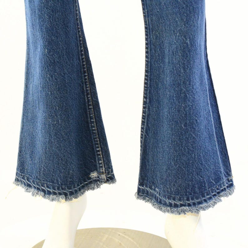 70s Vintage Levi's Bell Bottoms Women's 0 Dark Stone Wash Hippie Boho Raw Edge 31" Inseam Orange Tab Flare Jeans High Rise High Waist Jeans Bild 3