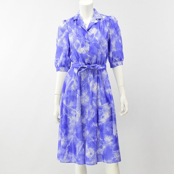 70s Vintage Women's 6 Blue Floral Print Shirt Dre… - image 4
