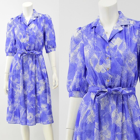 70s Vintage Women's 6 Blue Floral Print Shirt Dre… - image 1