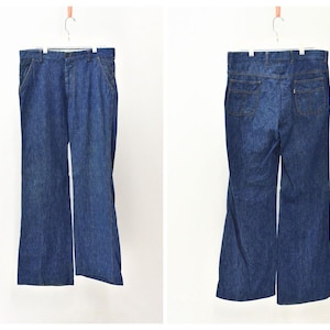 Vintage Levi's for Men Jeans 33x33 High Waist Flare Blue Tab