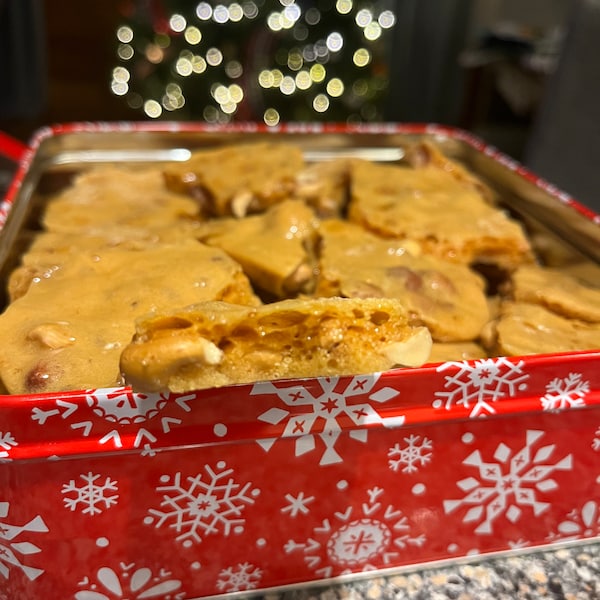 Buttery Peanut Brittle