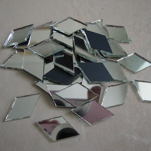 200 pcs, Mosaic Diamond Shaped Silver mirror glass tiles, 1x2 cm, 2 mm thick.