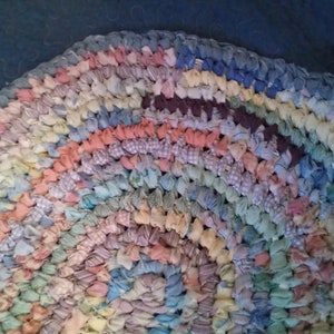 Pastels oval rag rug. Chambray finishing row. Amish toothbrush knotted. Machine wash & dry Bed, kitchen, entry, bath, nursery. image 3