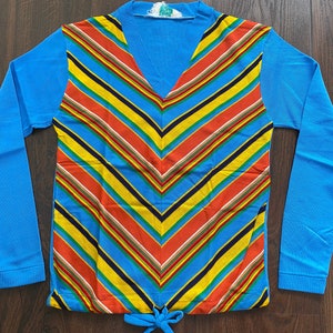 Vintage 70s Casual Pullover Chevron Stripe Knit Top 1970s Colourful Sweater V-neck Long Sleeve Jumper by HELEN SUE Gifts For Her - S/M
