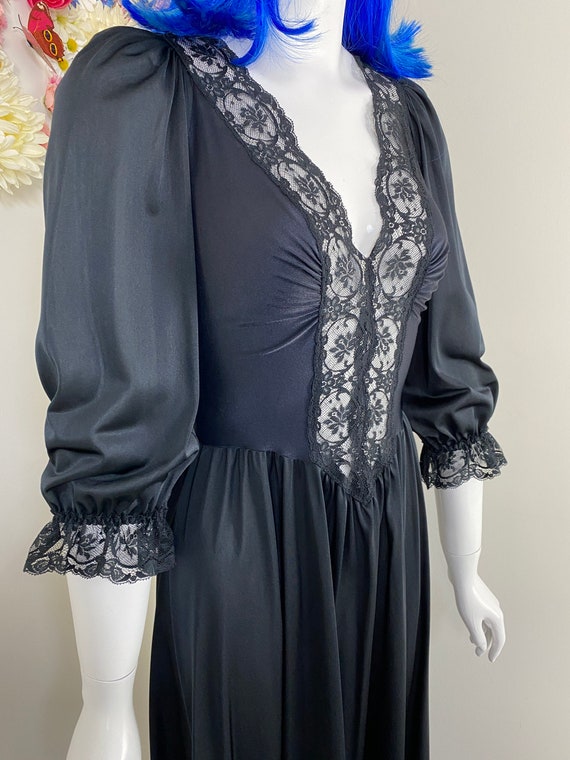 OLGA Black Lace Nightgown Lingerie - Vintage 1980… - image 2