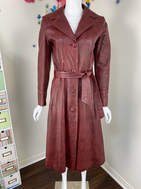 70s Burgundy Leather Trench Coat With Belt - 1970… - image 2