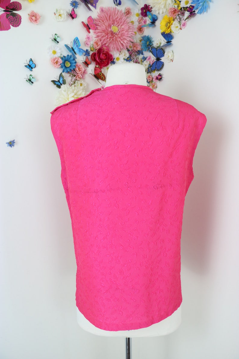 Mod 60s 70s Pink Summer Top Handmade Floral Textured Sleeveless Top Vintage 1960s 1970s Casual Blouse Shirt In Bright Pink L/XL image 7