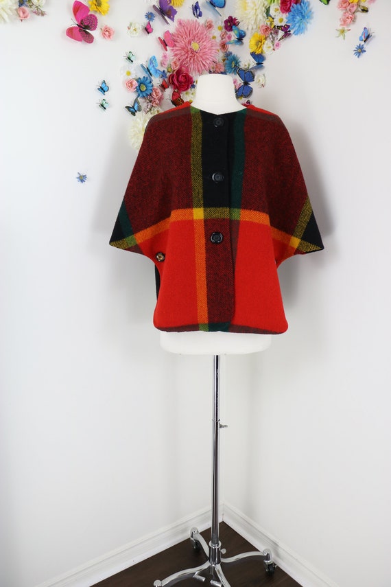 Vintage 60s Plaid Wool Cape - COUNTRY PLACE Fall C
