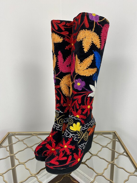 Colourful Floral Embroidered Boots - SCARLET Vint… - image 4