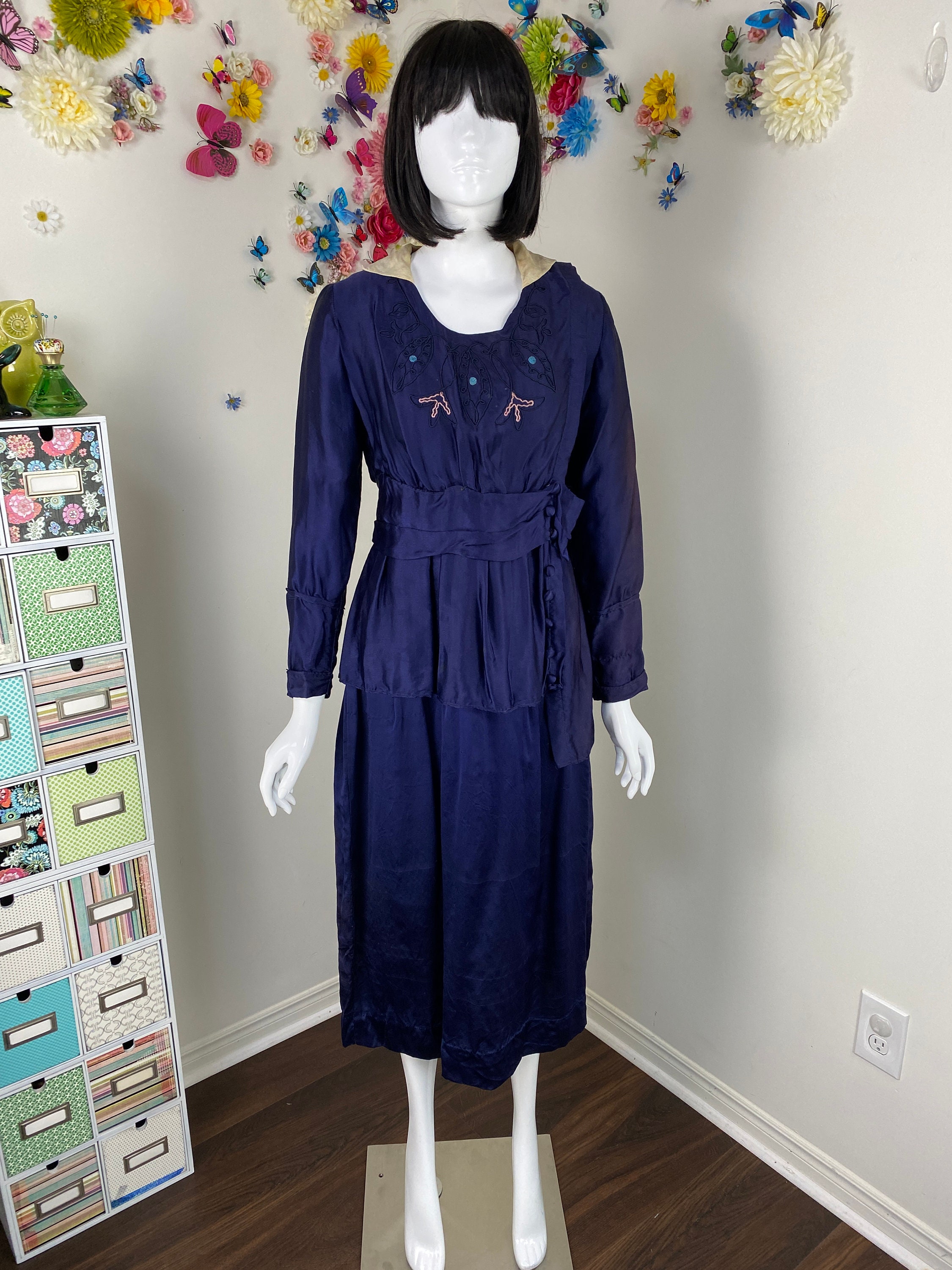 blue 1910s dress The Horse Lodge Cardigan Cream / 0 main image 0