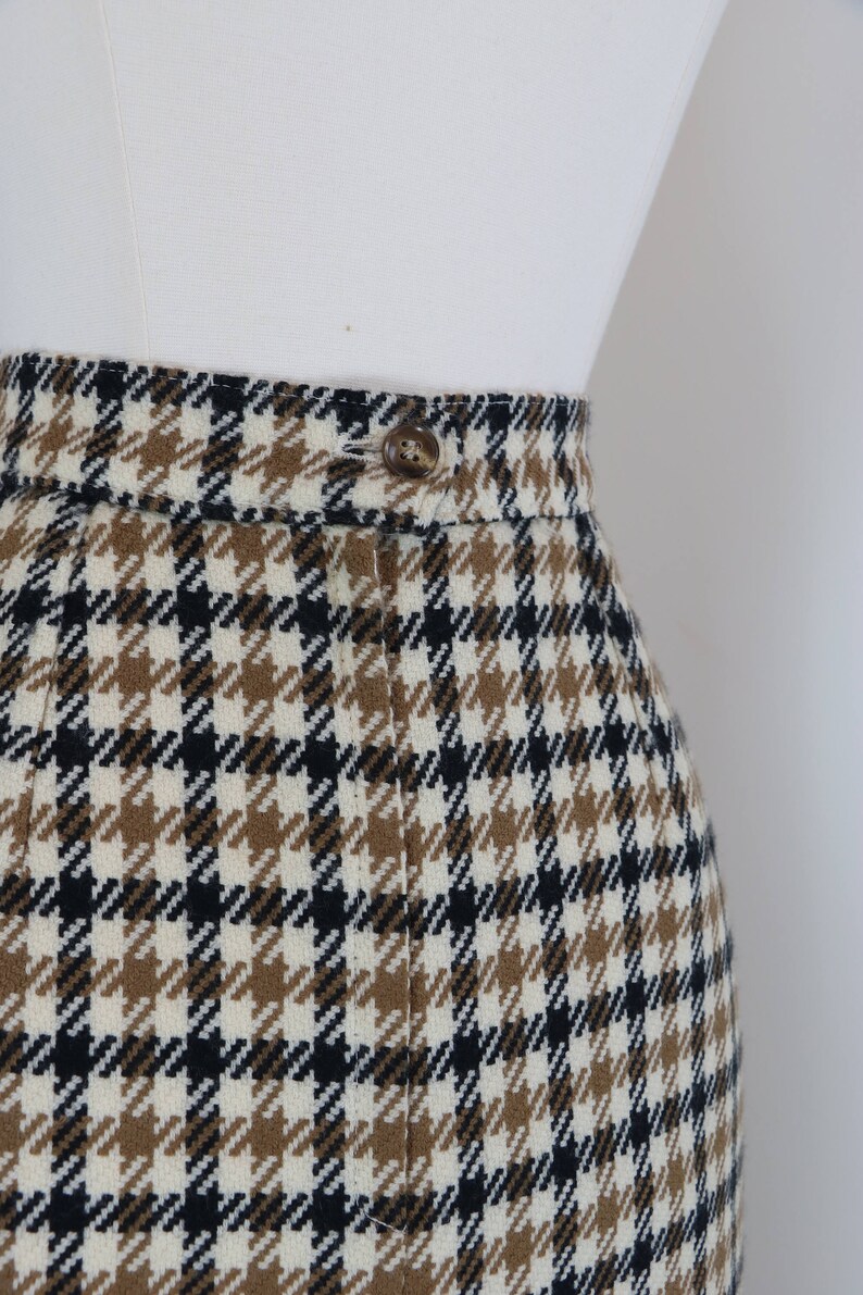 Back Slit Button Detail Size Small 26 Waist Austin Reed Brown Black Check Plaid Midi Pencil Skirt Mad Men 80s Does 1960s Skirt