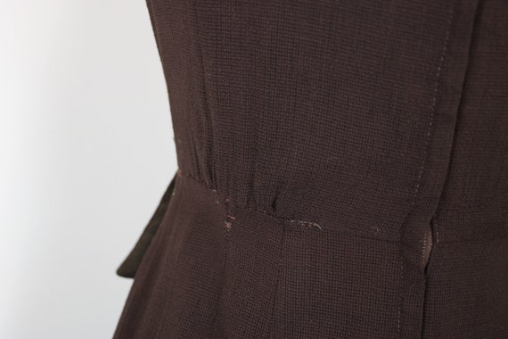 Vintage 1940s 50s Peplum Wiggle Dress - Dark Brow… - image 10