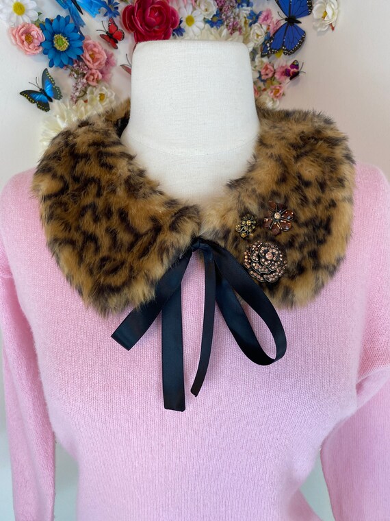 Faux Fur Tie On Collar With Vintage Brooches - Upc