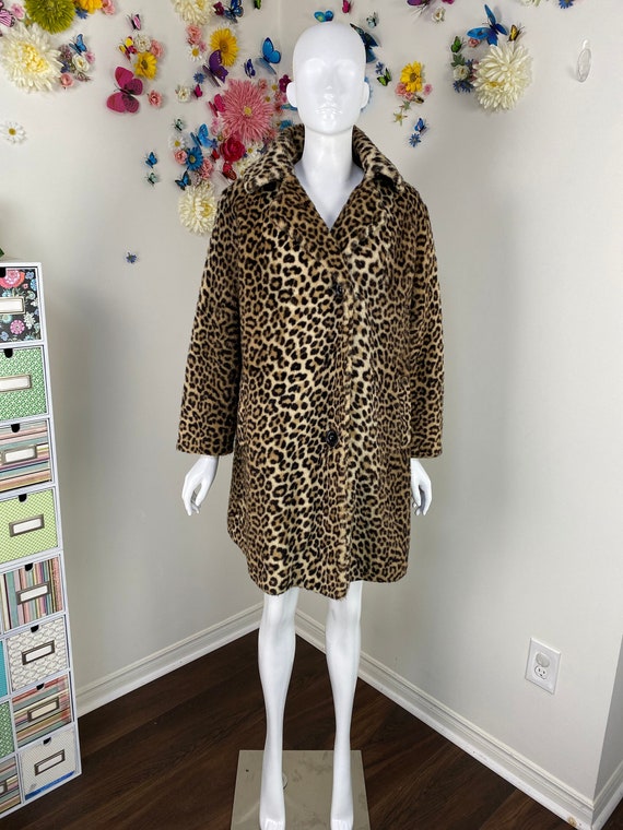 Faux Fur Animal Print Winter Coat - 1970s Leopard… - image 1