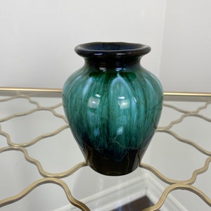 Vintage Vase Blue Mountain Pottery Small 4" Vase Mid Century Home Decor Collectable Canadian Drip Glaze BMP Ceramic Vase