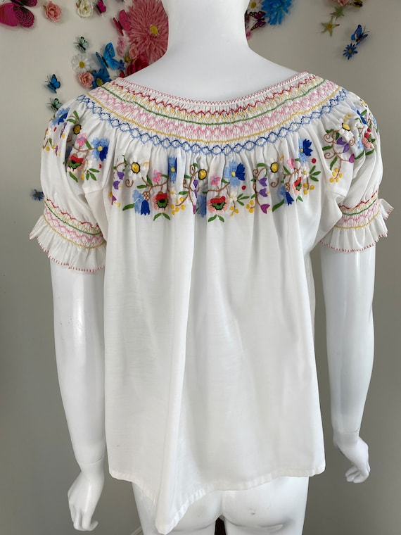 1960s Embroidered Folkloric Peasant Blouse - Trad… - image 4
