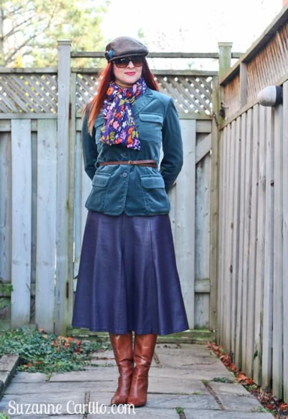 Façonnable, Vintage Blue Velvet Blazer Y2K Designer FACONNABLE Velvet Safari Jacket Preppy Evening Classic Wear To Work Fall Light Jacket - Small
