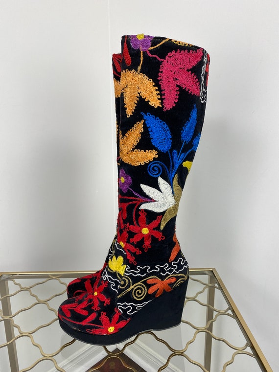 Colourful Floral Embroidered Boots - SCARLET Vint… - image 6