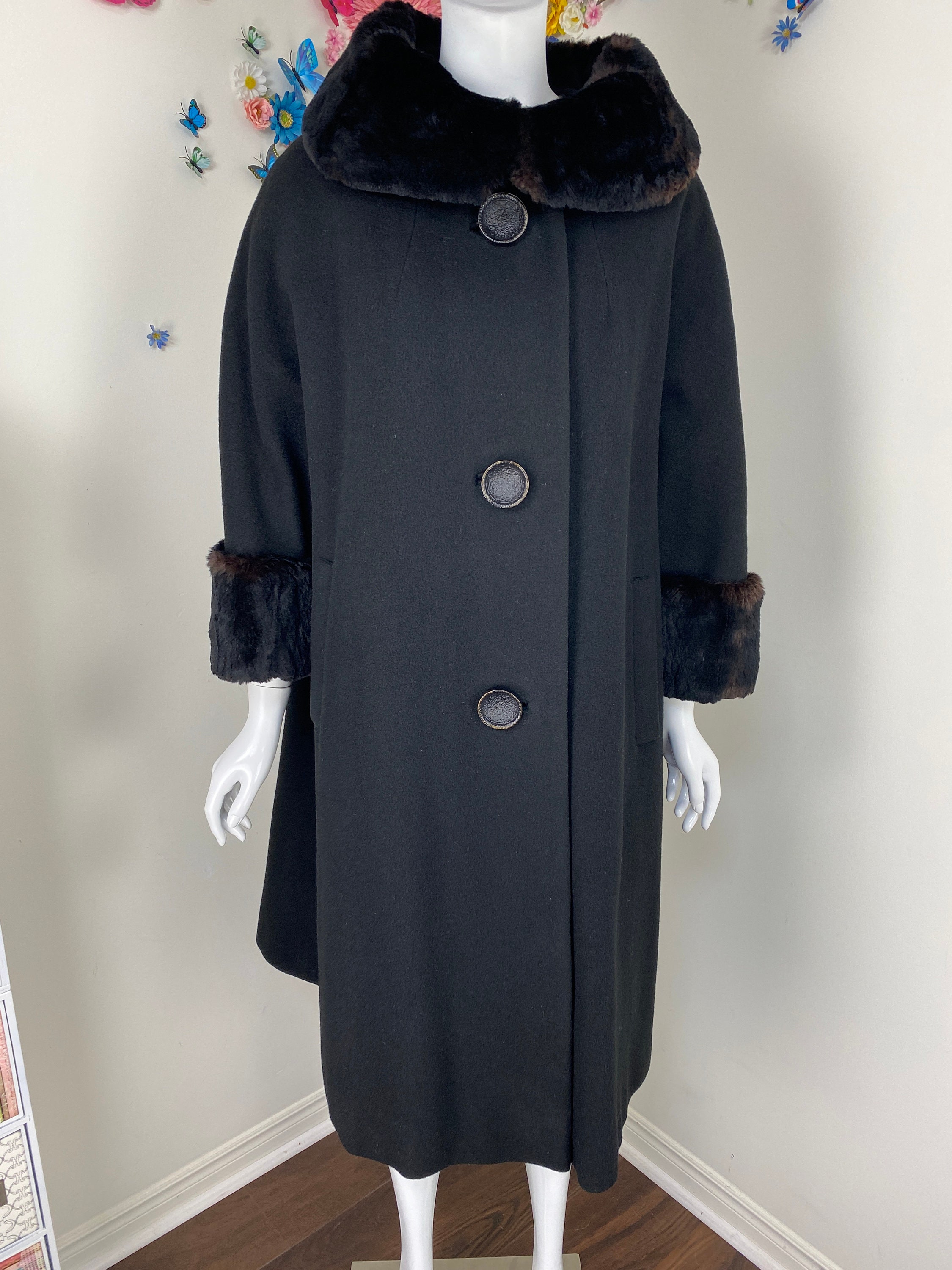 ジャケット・アウター FUR COLLAR CLASSICAL COAT il_fullxfull.5627636399_gic1.jpg