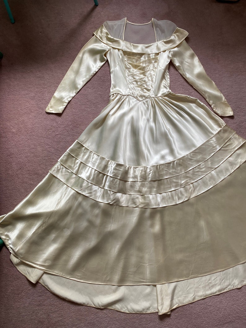 40s Ivory Satin Wedding Dress Vintage 1940s Champagne Wedding Gown Lattice Bust Illusion Off Shoulder XS image 1