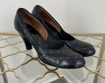 Vintage Schuhe 50er Jahre Schwarze Pumps OWENS & ELMES Pedal Art Pumps Mit Diamant-Motiv Detaillierung 1950er Jahre Pumps 8.5 AAA Abendschuhe
