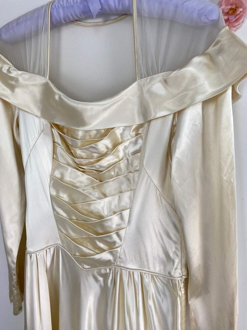40s Ivory Satin Wedding Dress Vintage 1940s Champagne Wedding Gown Lattice Bust Illusion Off Shoulder XS image 3