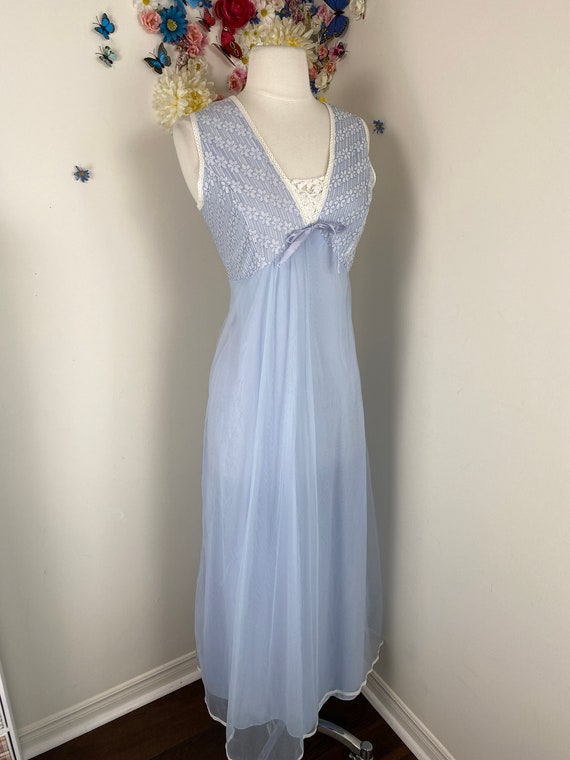 Lace Peignoir Nightgown Lingerie Robe Set - Vinta… - image 3
