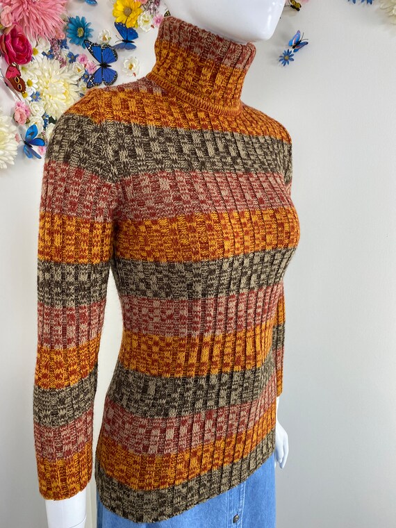 70s Striped Turtleneck Pullover Sweater - Vintage… - image 5