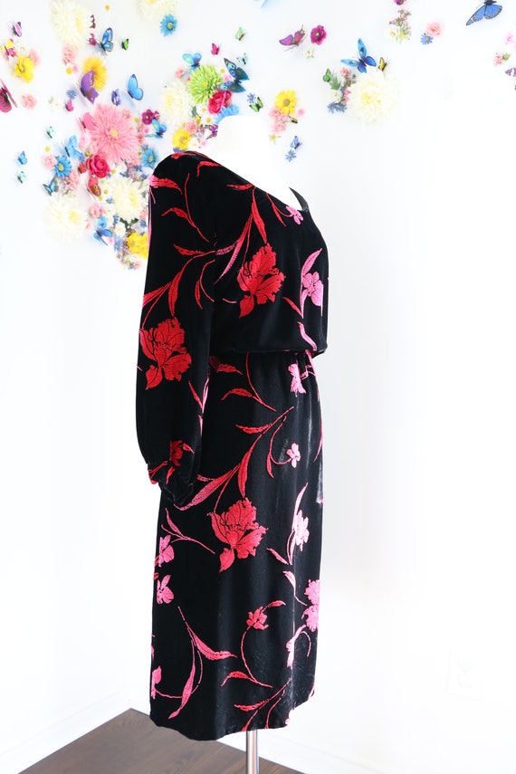 1940s Dress - Boho 40s Black Velvet Floral Midi T… - image 6